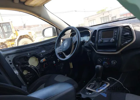 2018 Jeep Cherokee Latitude Fwd z USA, uszkodzony, nr VIN 1C4PJLCB7JD503626